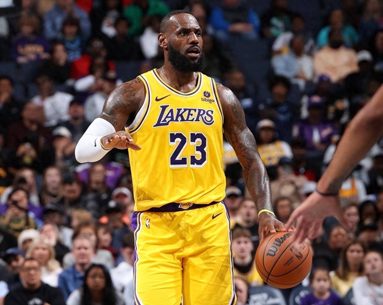 湖人客场不敌掘金，詹姆斯单场分空砍的简单介绍