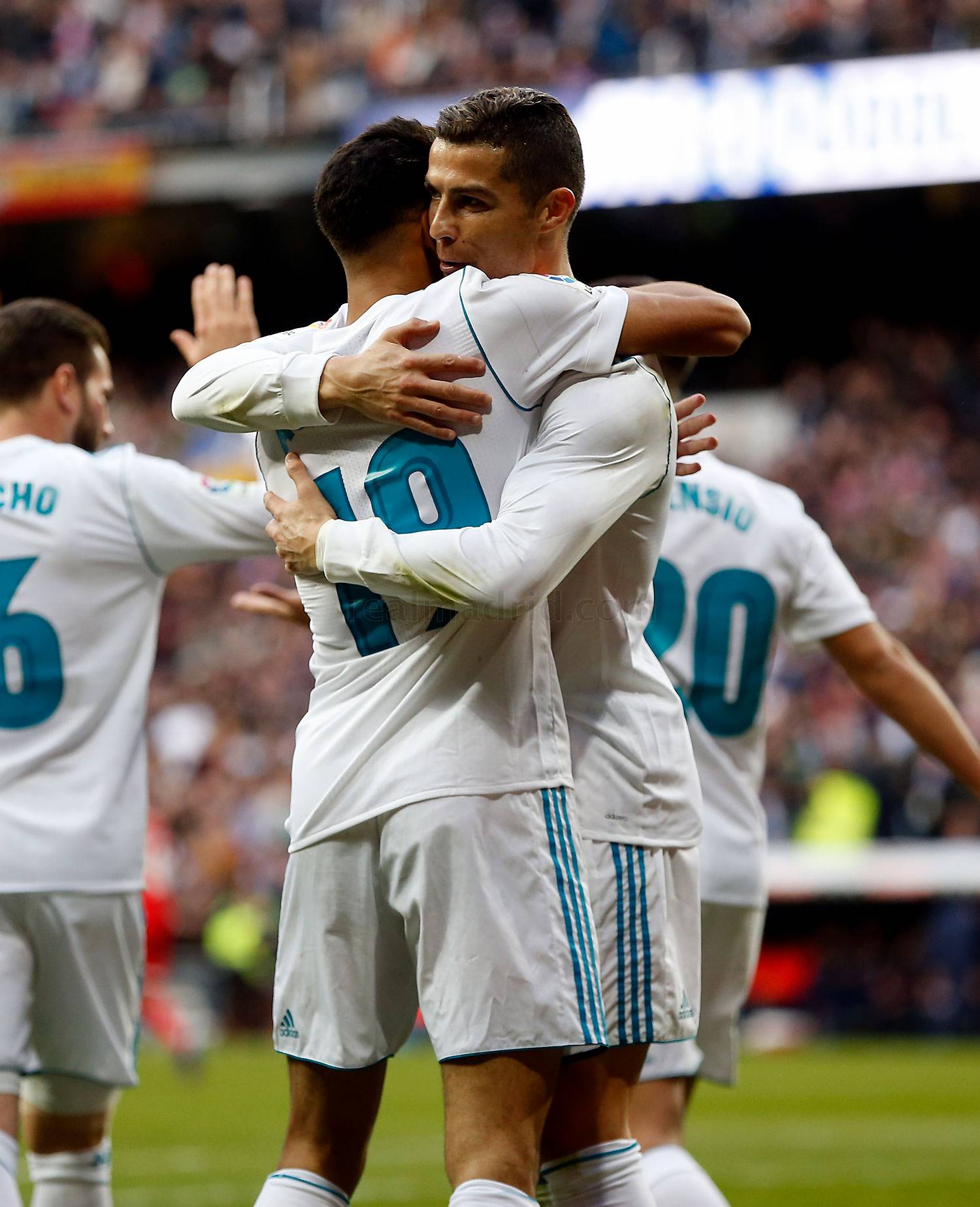 关于塞维利亚大胜，重回胜利轨道的信息