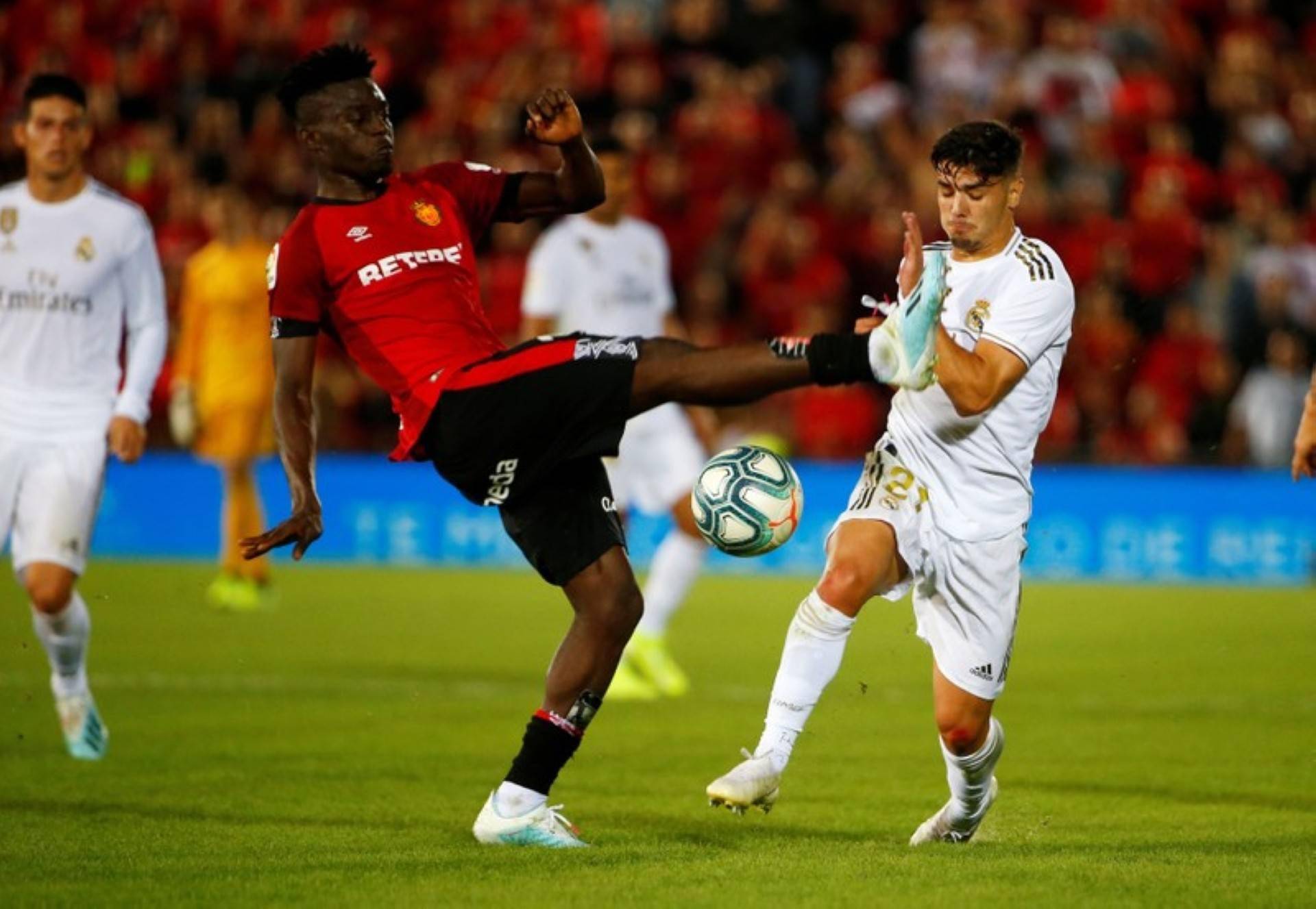 山东队对阵南部球队,旗开得胜全力求取本轮胜利! 山东队对阵南部球队,旗开得胜全力求取本轮胜利!