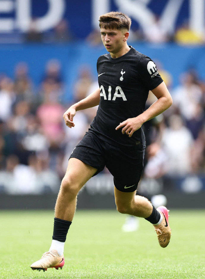 热刺锋线表现出色受主帅点名表扬的简单介绍