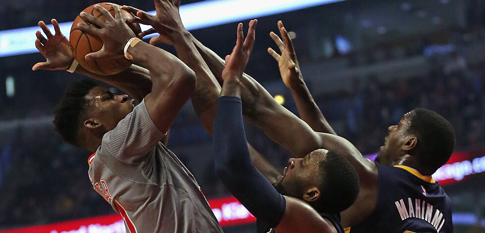 76人负于小牛,西蒙斯战成怒斥 76人负于小牛,西蒙斯战成怒斥