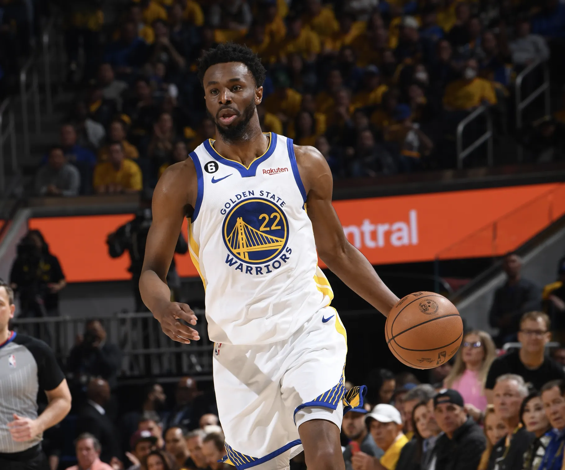 步行者主场大胜热火，戈贝尔砍下20分