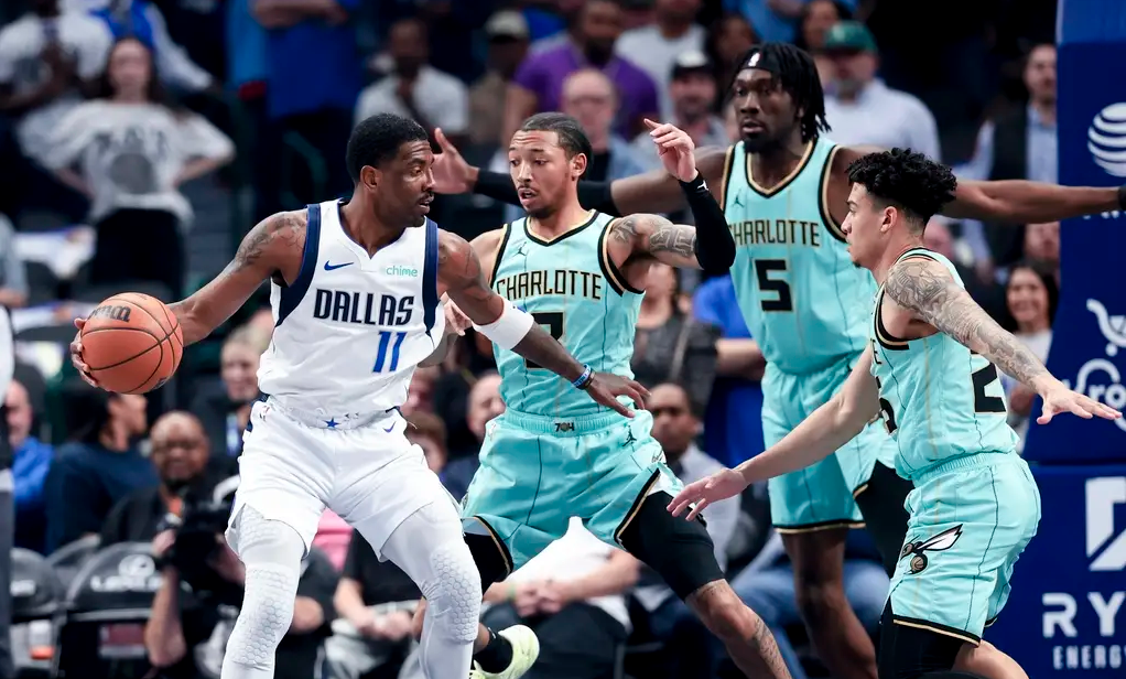 独行侠主场遭遇惨败，连续失利