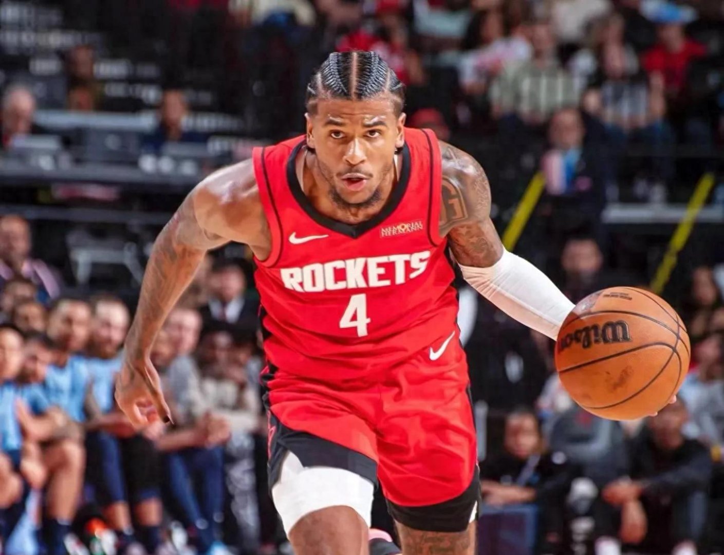 勇士客场大捷,火箭意外失利 勇士客场大捷,火箭意外失利